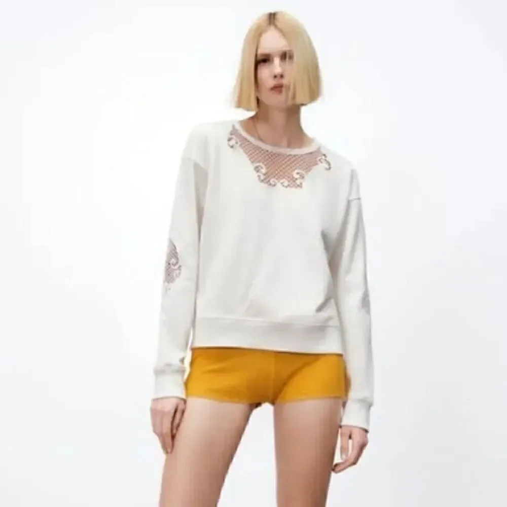 ZARA EMBROIDERED EYELET SWEATSHIRT‎
